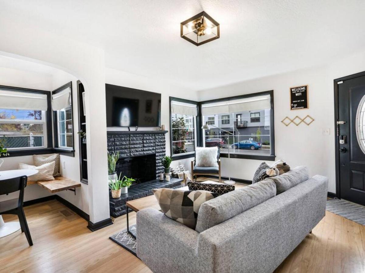 Picture Perfect Bungalow In The Heart Of Dt Vancouver Exterior foto